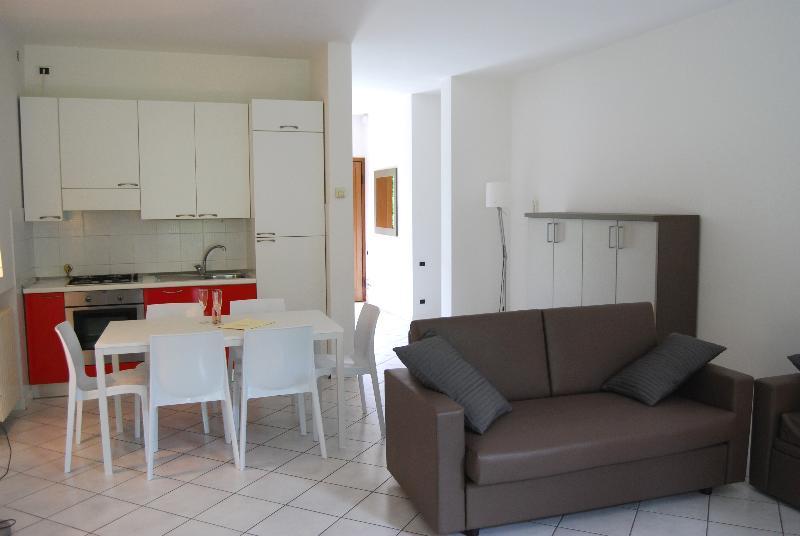 리치오네 Residenze Al Colle Dei Pini 아파트 호텔 외부 사진