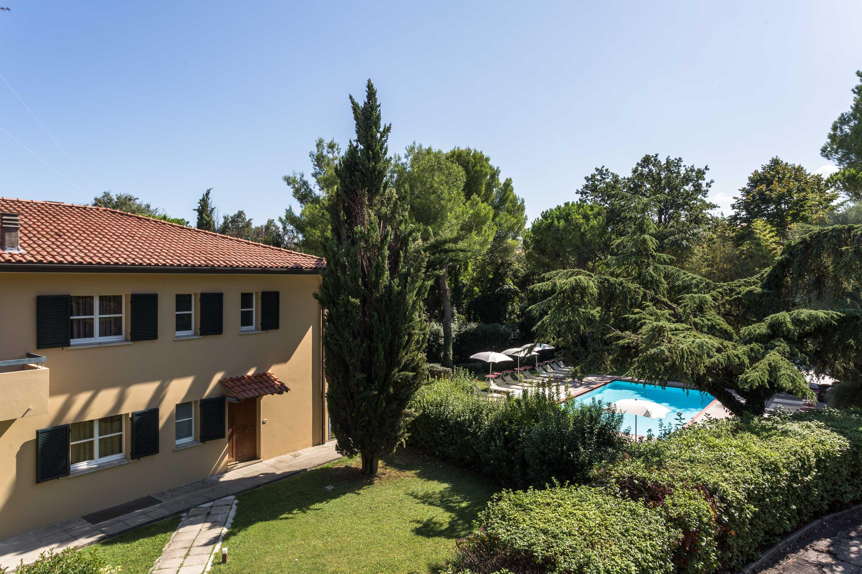 리치오네 Residenze Al Colle Dei Pini 아파트 호텔 외부 사진