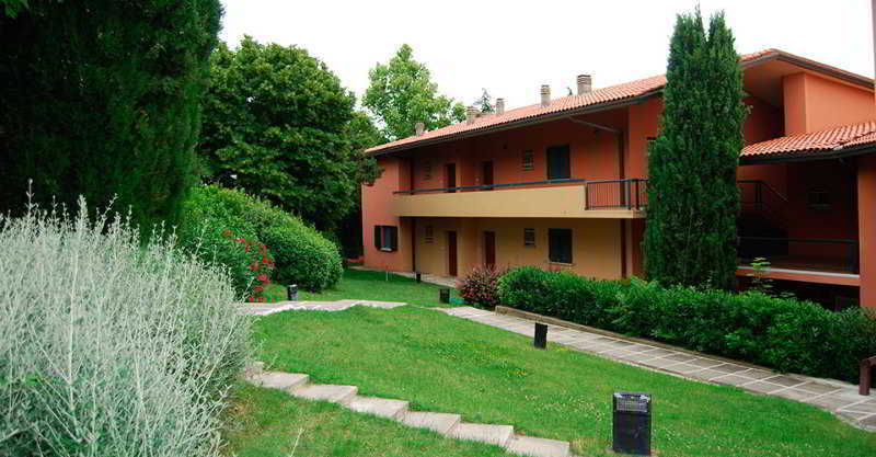 리치오네 Residenze Al Colle Dei Pini 아파트 호텔 외부 사진