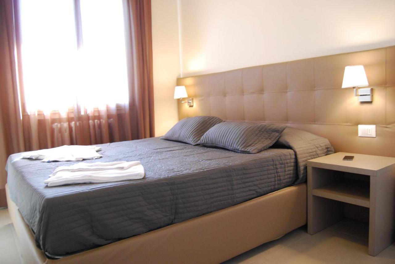 리치오네 Residenze Al Colle Dei Pini 아파트 호텔 외부 사진